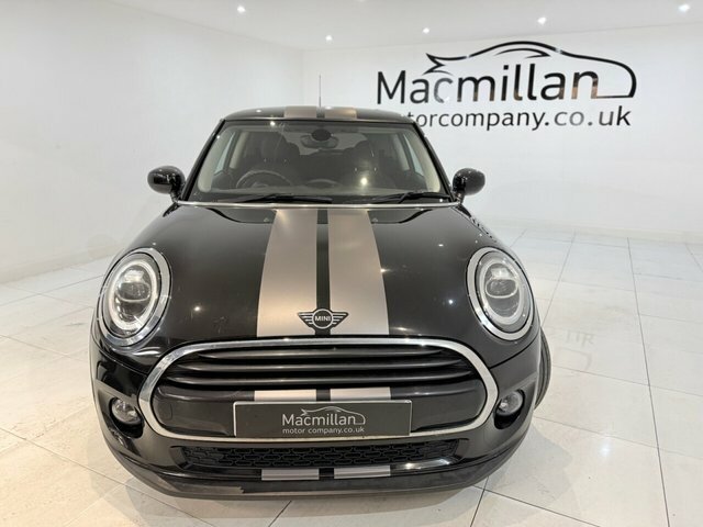 Mini Hatch 1.5 Cooper Classic Hatchback Eur YN69HHD Black #4