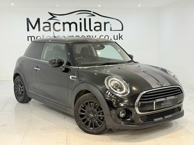 Mini Hatch 1.5 Cooper Classic Hatchback Eur YN69HHD Black #2