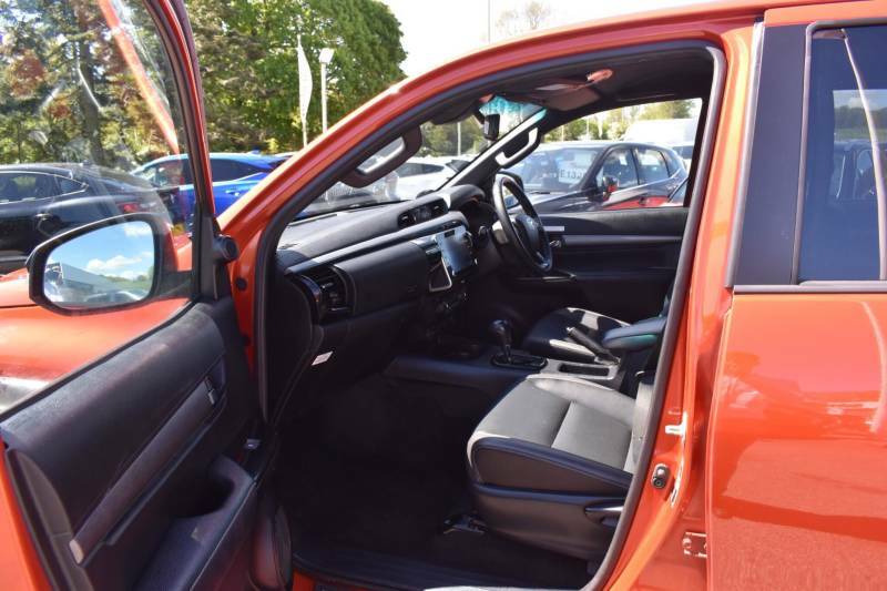 Toyota HILUX 2.8 D-4d Invincible X 4Wd Euro 6 Ss - DU73HVZ Orange #3