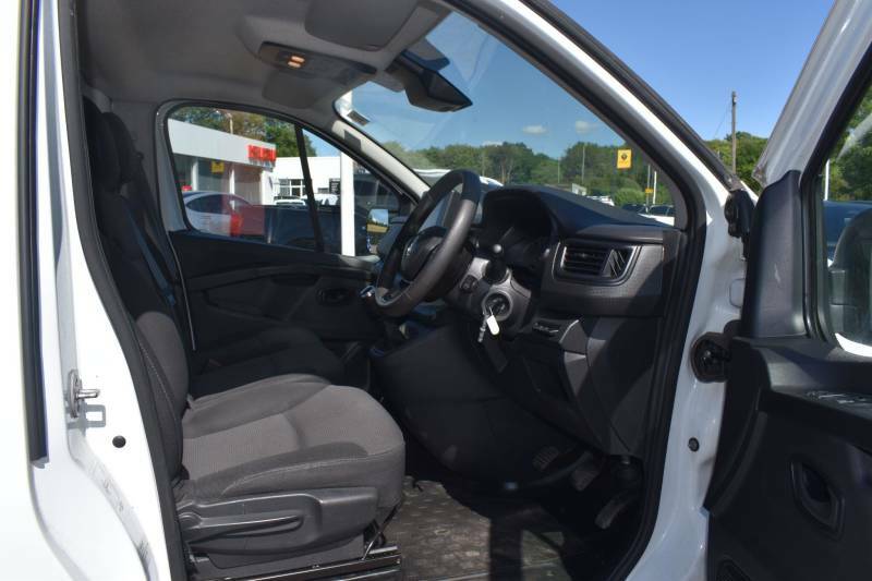 Renault Trafic 2.0 Dci Blue Sl28 Business L1 H1 Euro 6 Ss MT23JZX White #6