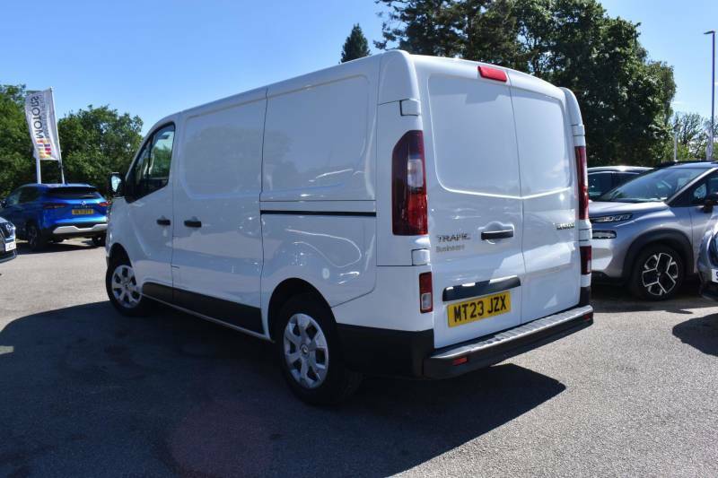 Renault Trafic 2.0 Dci Blue Sl28 Business L1 H1 Euro 6 Ss MT23JZX White #5