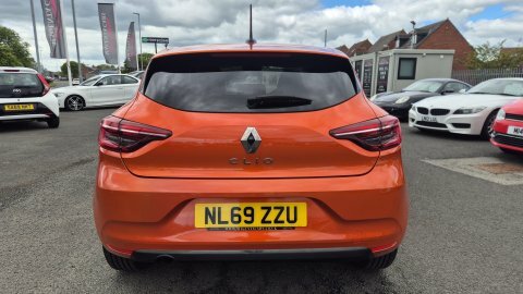Renault Clio Iconic Tce NL69ZZU Orange #5