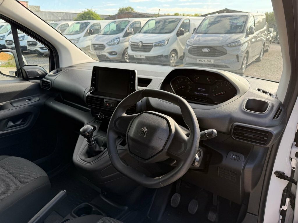 Peugeot Partner 1.5L Professional Premium EK24FLX White #5