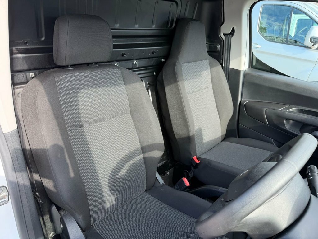 Peugeot Partner 1.5L Professional Premium EK24FLX White #6