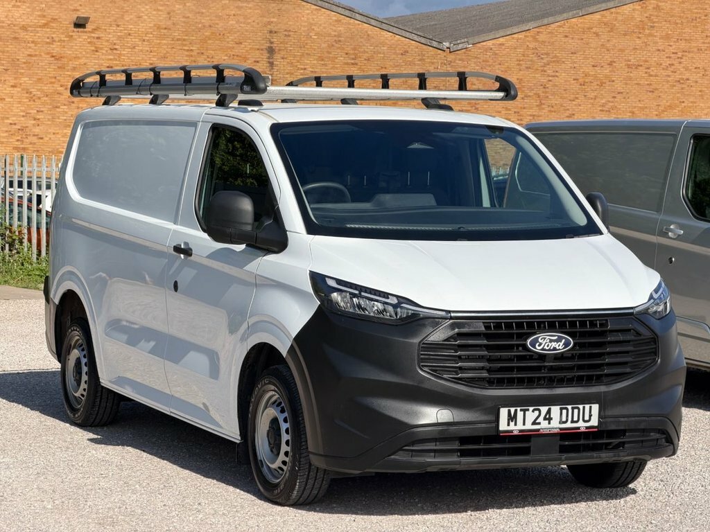 Ford Transit Custom 2L Leader White