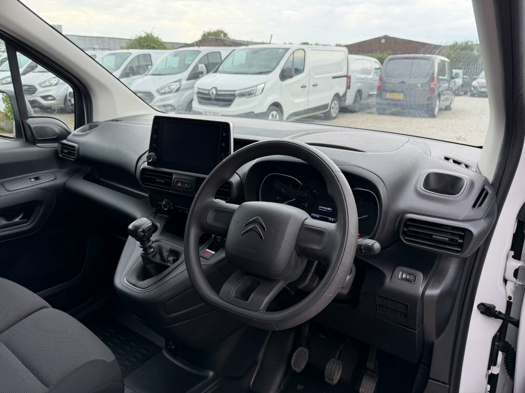 Citroen Berlingo 1.5L Enterprise Edition M YE23WVX White #5