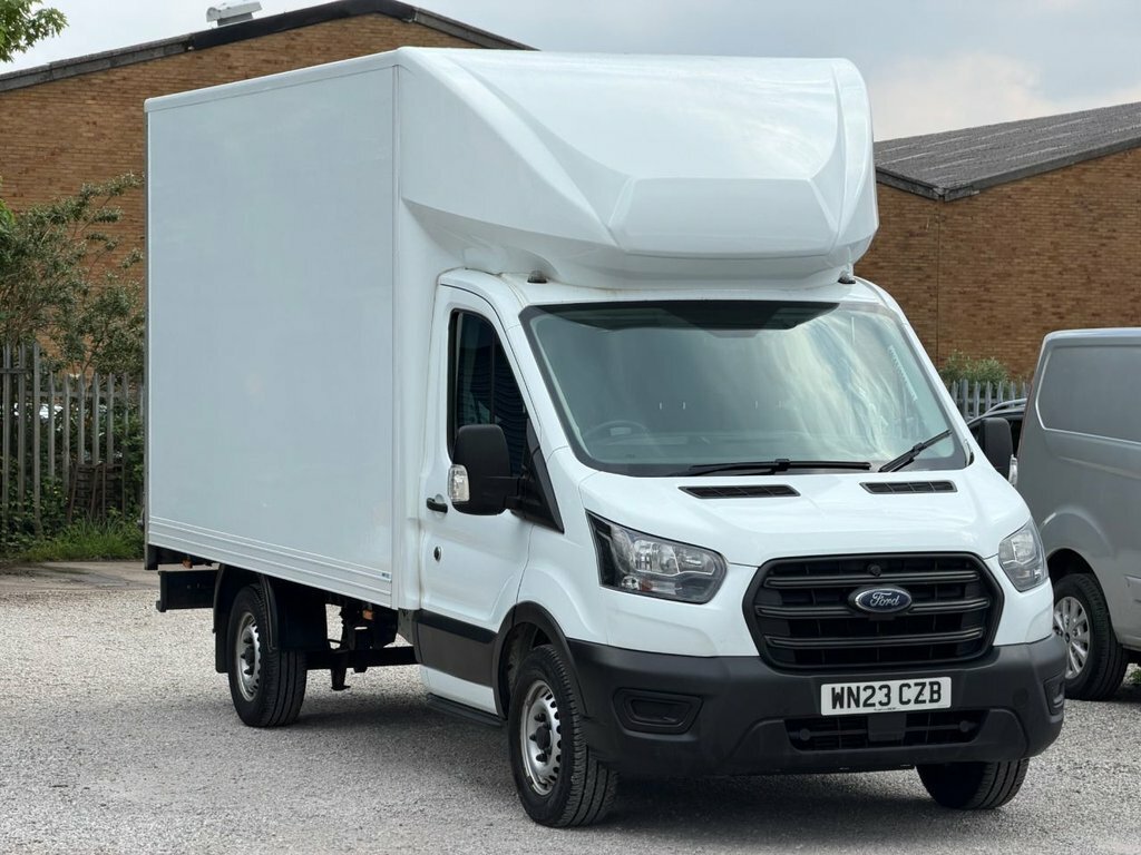 Ford Transit Custom 2L Leader White