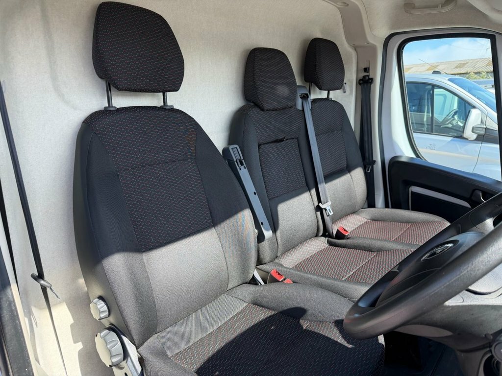Vauxhall Movano 2.2L Prime DT24XGA White #6
