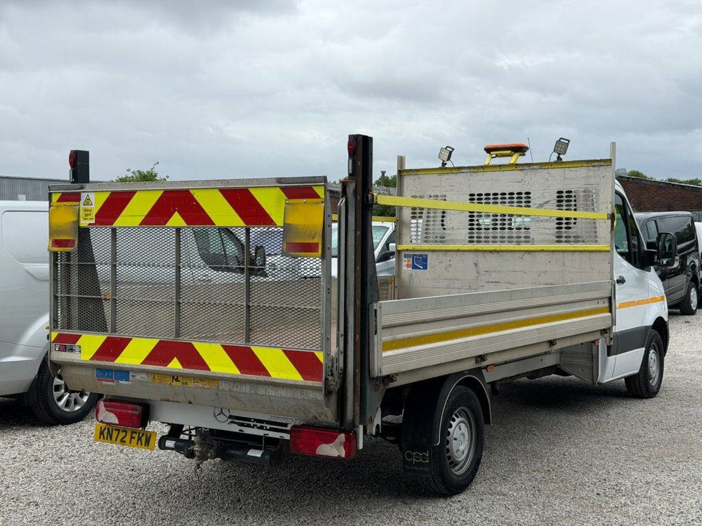 Mercedes-Benz Sprinter 2L Progressive KN72FKW White #4