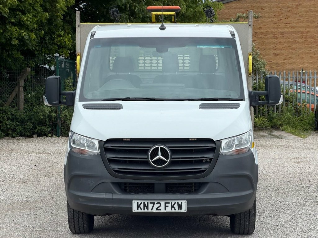 Mercedes-Benz Sprinter 2L Progressive KN72FKW White #2