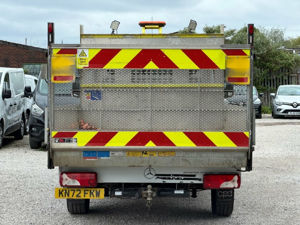 Mercedes-Benz Sprinter 2L Progressive KN72FKW White #3