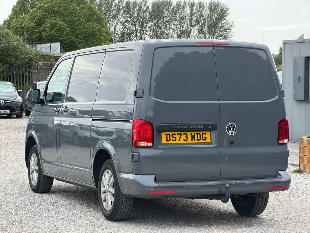 Volkswagen Transporter 2L Highline DS73WDG Grey #4