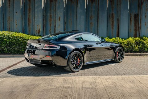 Aston Martin Vantage V12 S Black #4
