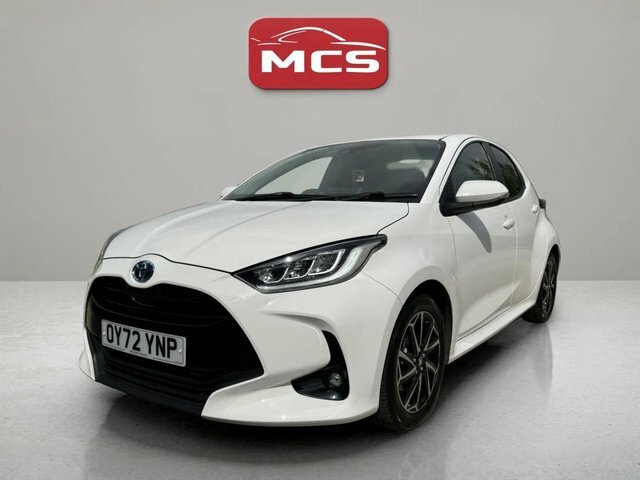 Toyota Yaris Vvt-h Design Hatchback OY72YNP White #3