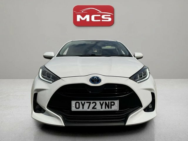Toyota Yaris Vvt-h Design Hatchback OY72YNP White #2