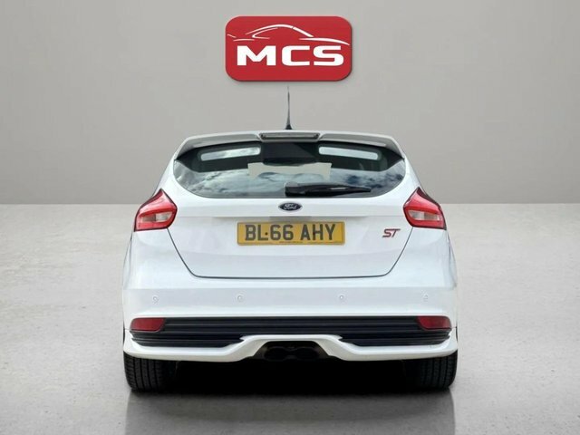 Ford Focus Ecoboost St-3 Hatchback BL66AHY White #6