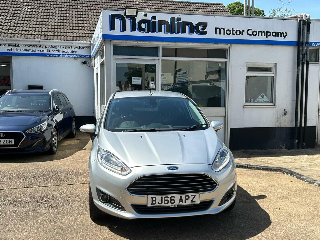 Ford Fiesta Hatchback 1.5 Tdci Titanium Euro 6 201666 BJ66APZ Silver #4