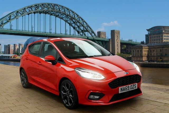 Ford Fiesta 1.0T Ecoboost St-line Euro 6 S S Red