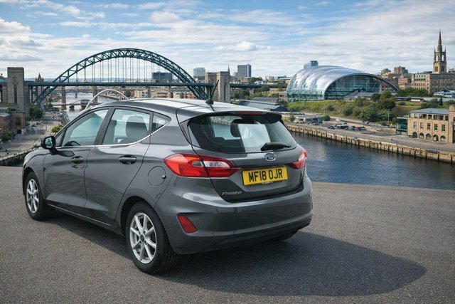 Ford Fiesta 1.1 Ti-vct Zetec Euro 6 S S MF18OJR Grey #4