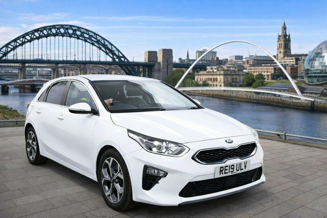 Kia Ceed 1.6 Crdi 3 Euro 6 S S White