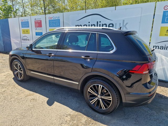 Volkswagen Tiguan 1.4 Tsi Se Navigation Euro 6 S S LL18MDV Black #4