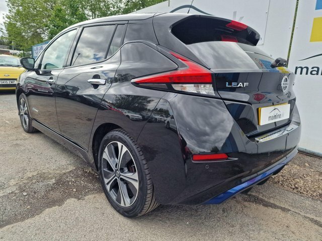 Nissan Leaf 40Kwh N-connecta Black #4