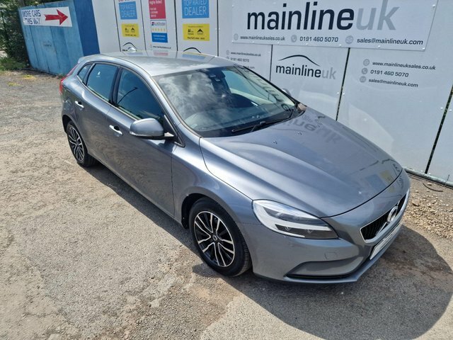 Volvo V40 2.0 T2 Momentum Euro 6 S S GK18OEZ Grey #5