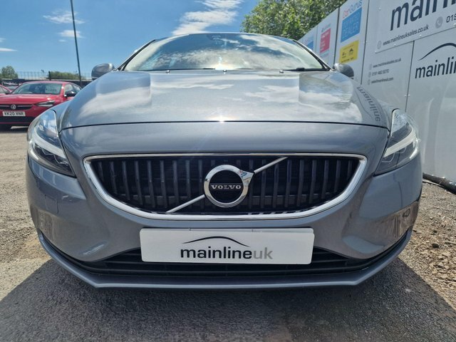 Volvo V40 2.0 T2 Momentum Euro 6 S S GK18OEZ Grey #2