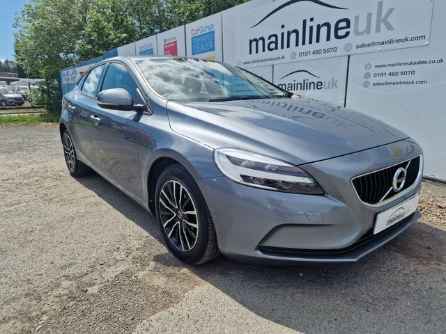 Volvo V40 2.0 T2 Momentum Euro 6 S S GK18OEZ Grey #6
