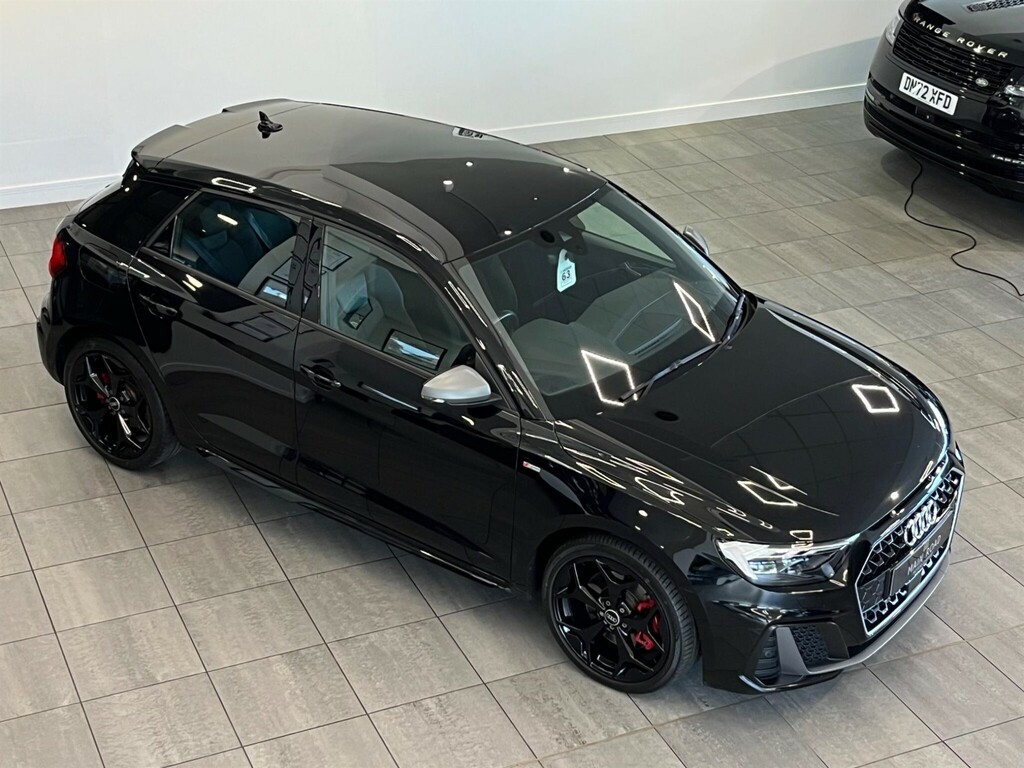 Audi A1 2.0 Tfsi 40 S Line Competition Sportback S Tronic Black #2