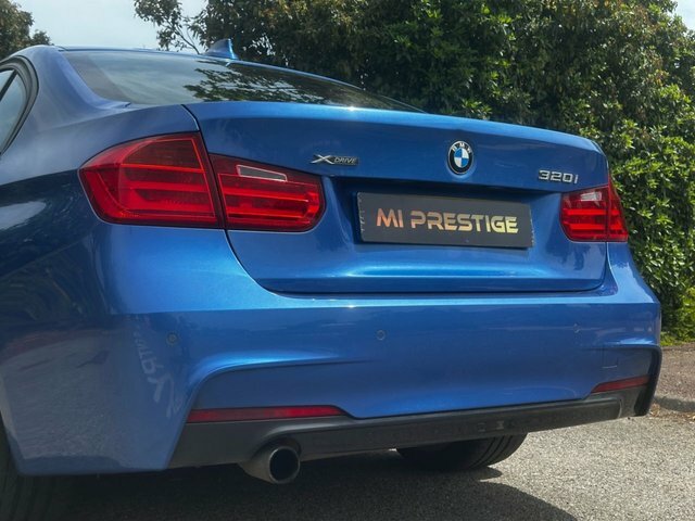 BMW 3 Series Saloon PE62VOP Blue #5