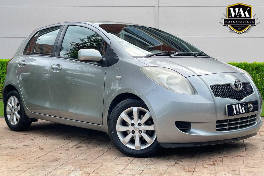 Toyota Yaris Hatchback 1.3 Vvt-i Zinc 200707 DY07HPA Silver