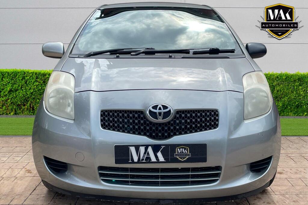 Toyota Yaris Hatchback 1.3 Vvt-i Zinc 200707 DY07HPA Silver #5