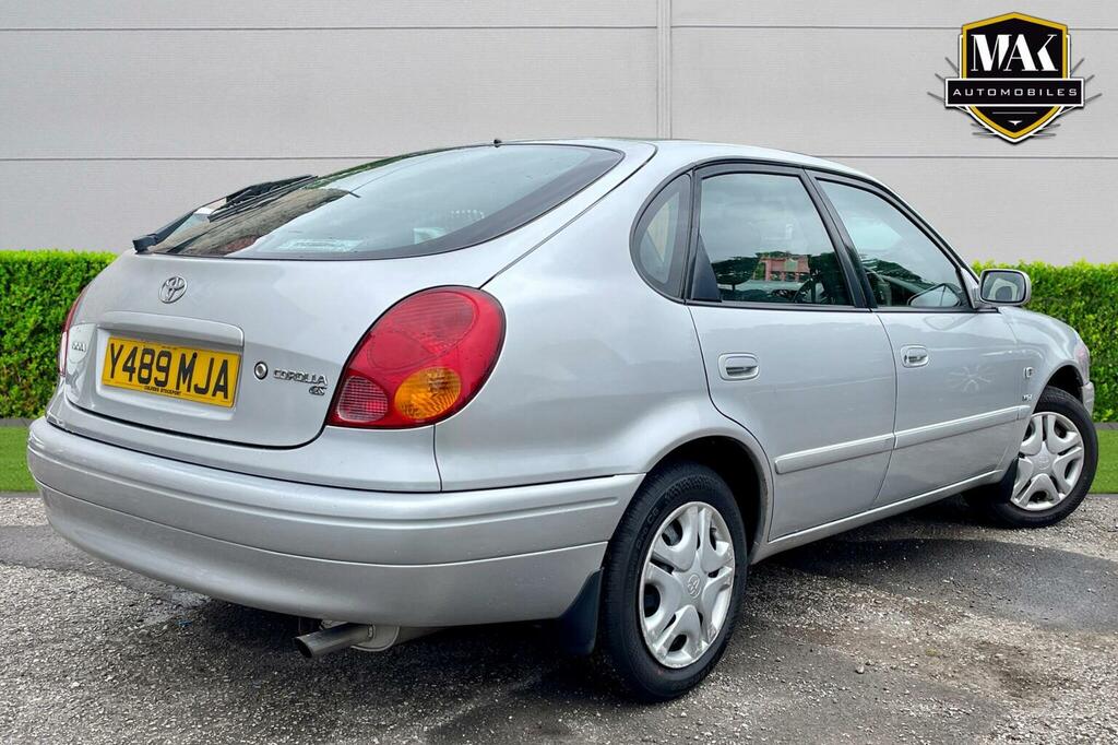 Toyota Corolla Hatchback 1.6 Gs 2001Y Silver #3