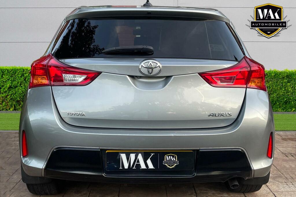 Toyota Auris Hatchback 1.6 V-matic Sport Euro 5 201313 Grey #6