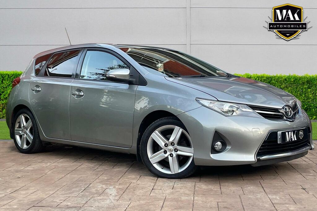 Toyota Auris Hatchback 1.6 V-matic Sport Euro 5 201313 Grey