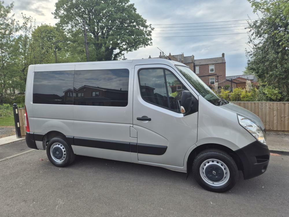 Renault Master 2.3 Dci Sl28 Business 5 Seat Wheel Chair Access Ve  #2