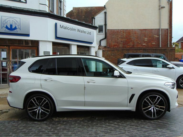 BMW X5 Xdrive30d Mht M Sport NC71BFO White #2