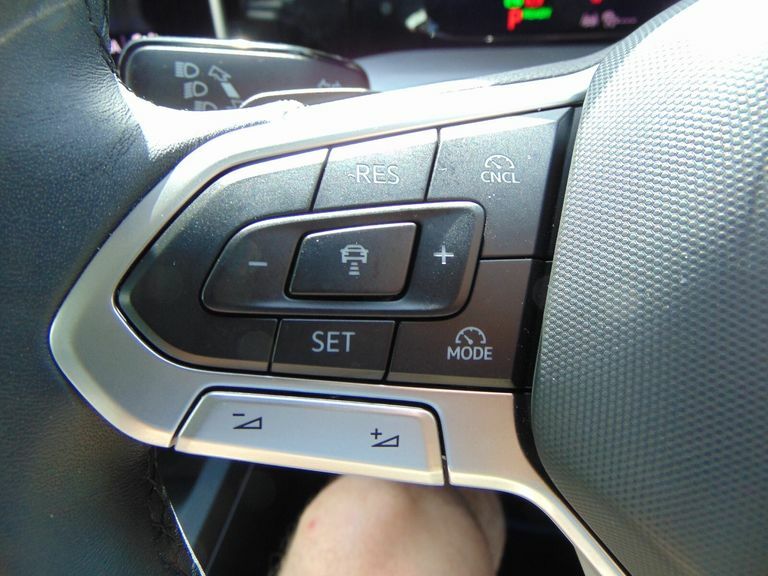 Volkswagen Golf 1.5 Etsi 150 Match Dsg KW75VMC White #5