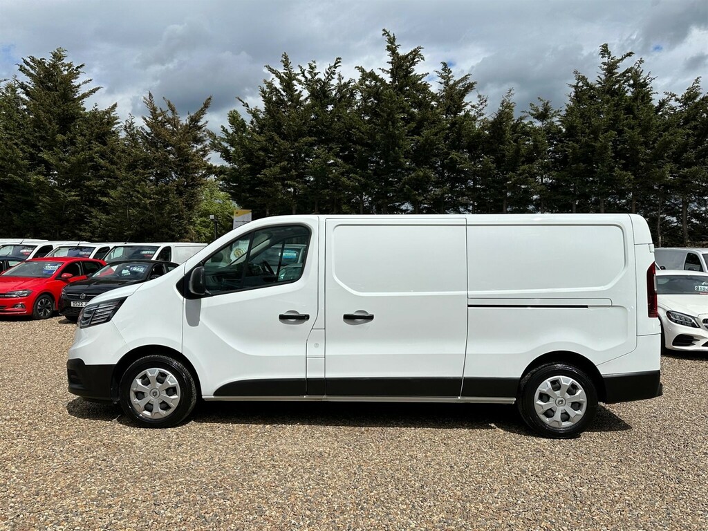 Renault Trafic 2.0 Dci Blue Ll30 Business L2 H1 Euro 6 Ss HN23FZT White #2