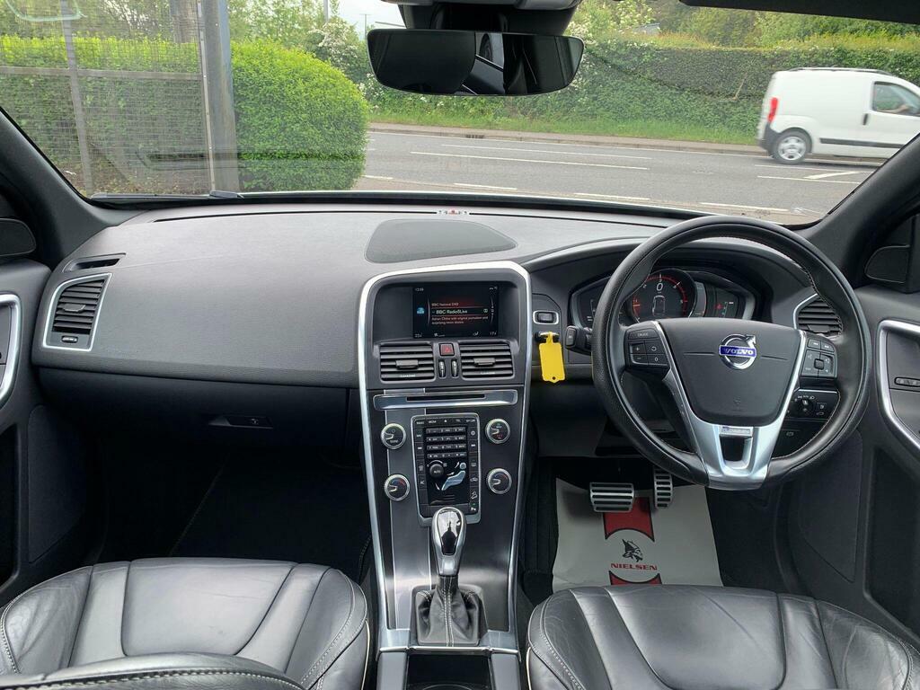 Volvo XC60 2.4 D4 R-design Lux Nav Awd Euro 6 S S HY17HSD White #5