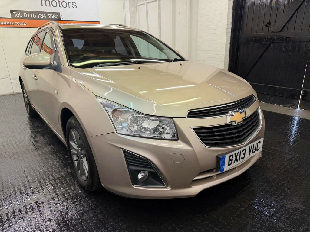 Chevrolet Cruze Lt Auto Beige #2