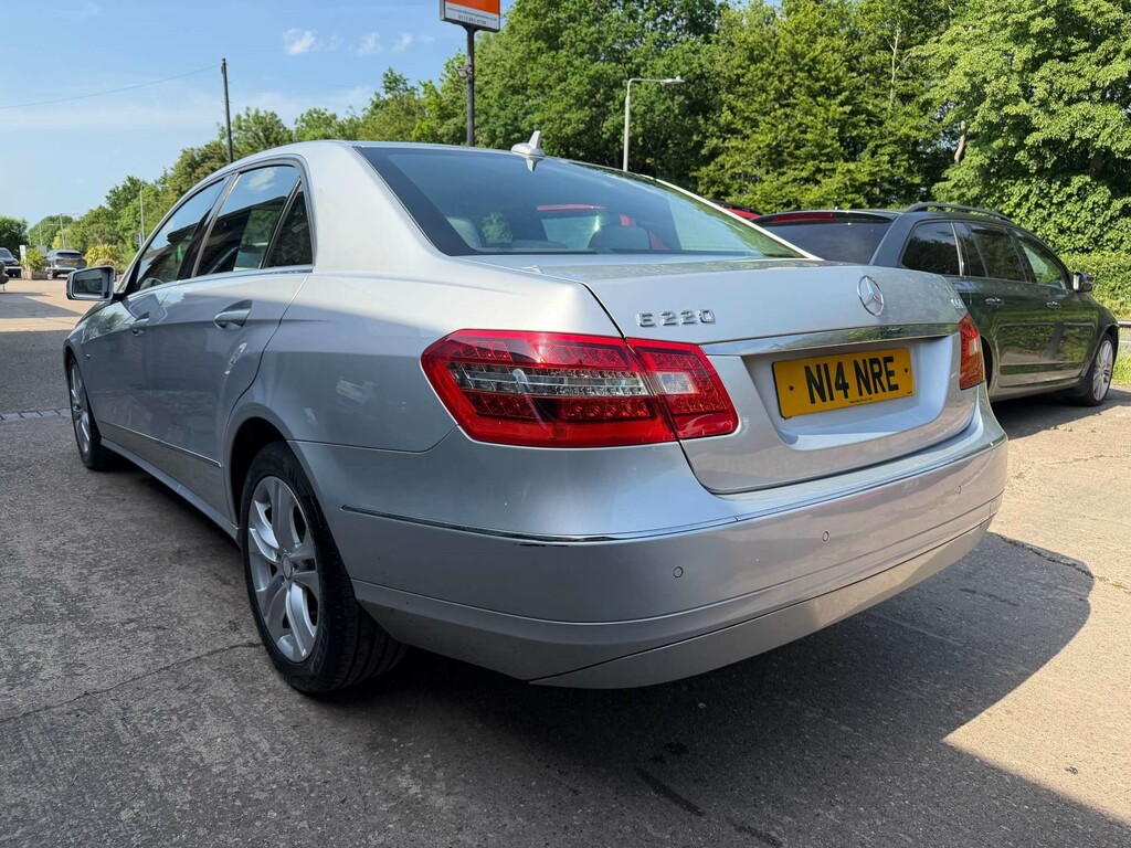 Mercedes-Benz E Class Blueefficiency Avantgarde Cdi #3