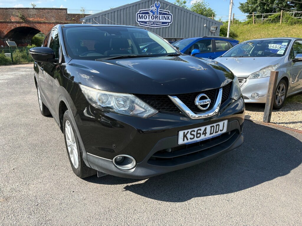 Nissan Qashqai 1.2 Dig-t Acenta Premium Suv 2Wd Black