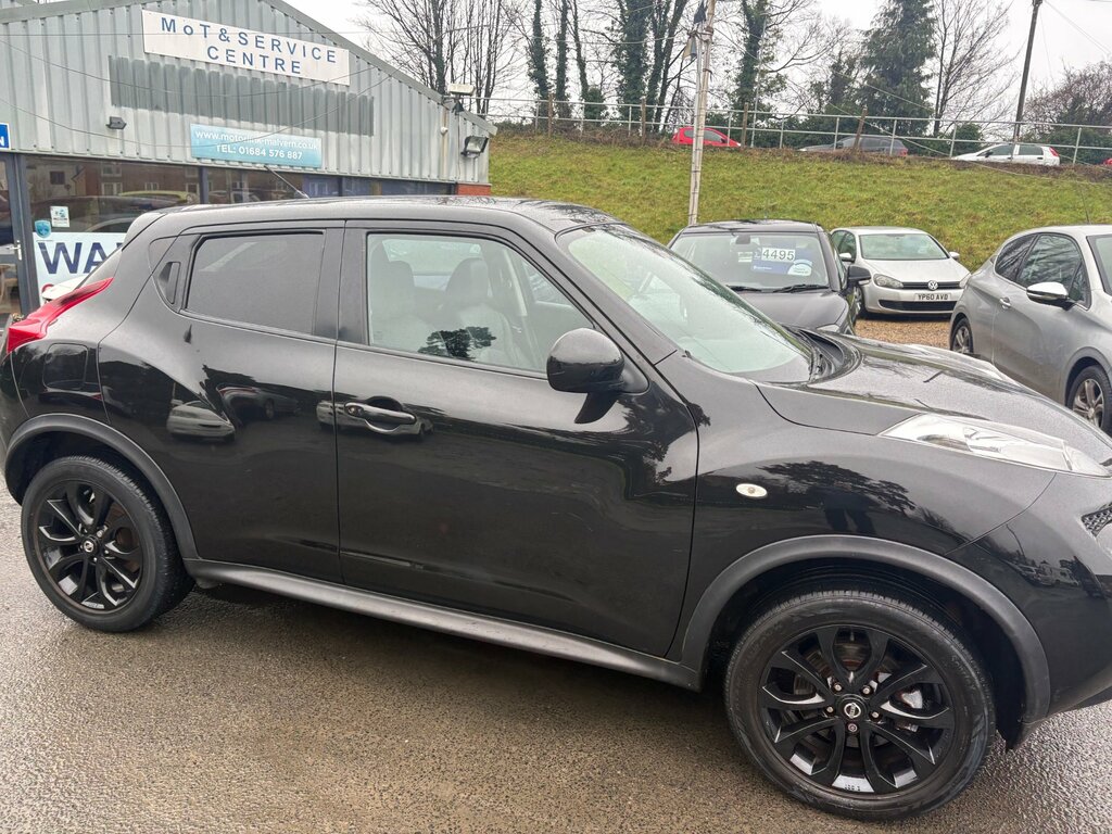 Nissan Juke 1.6 Dig-t Kuro Suv Euro 5 190 P CA61FZM Black #2