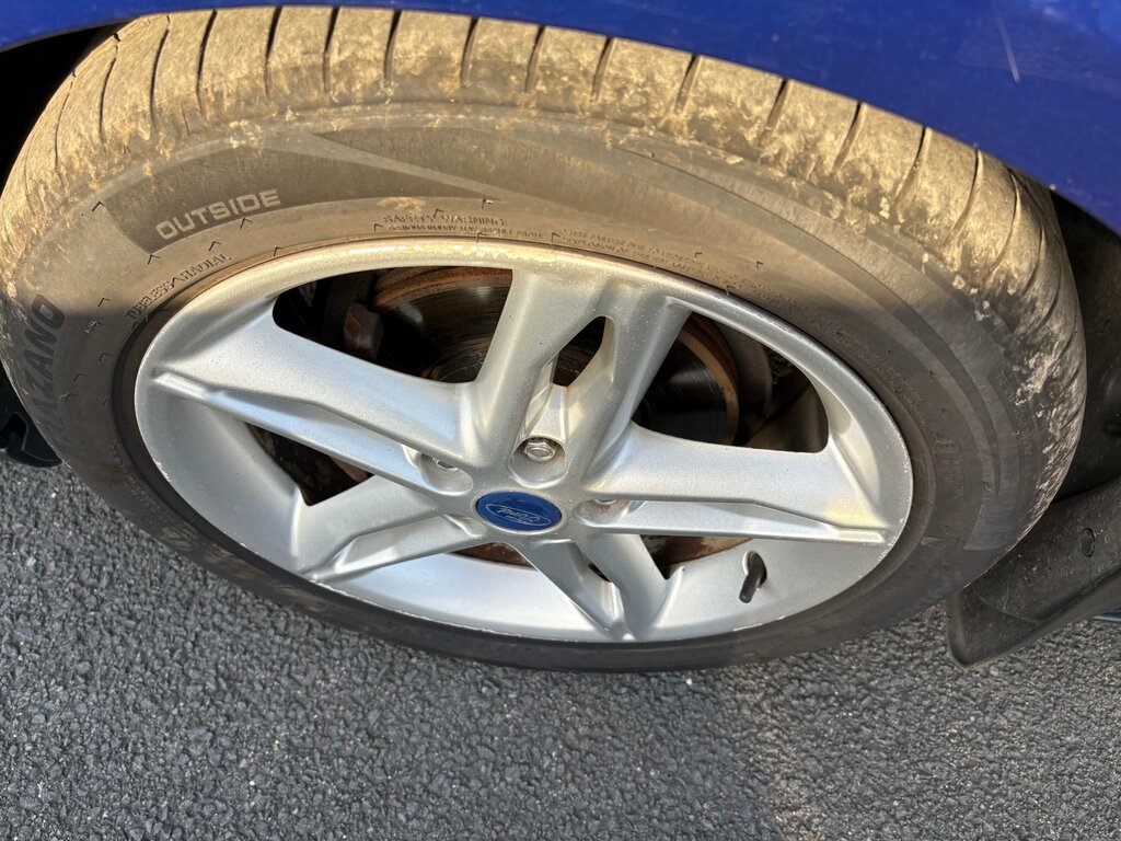Ford Focus 1.6 Tdci Zetec Estate Euro 5 S EN64ATY Blue #6