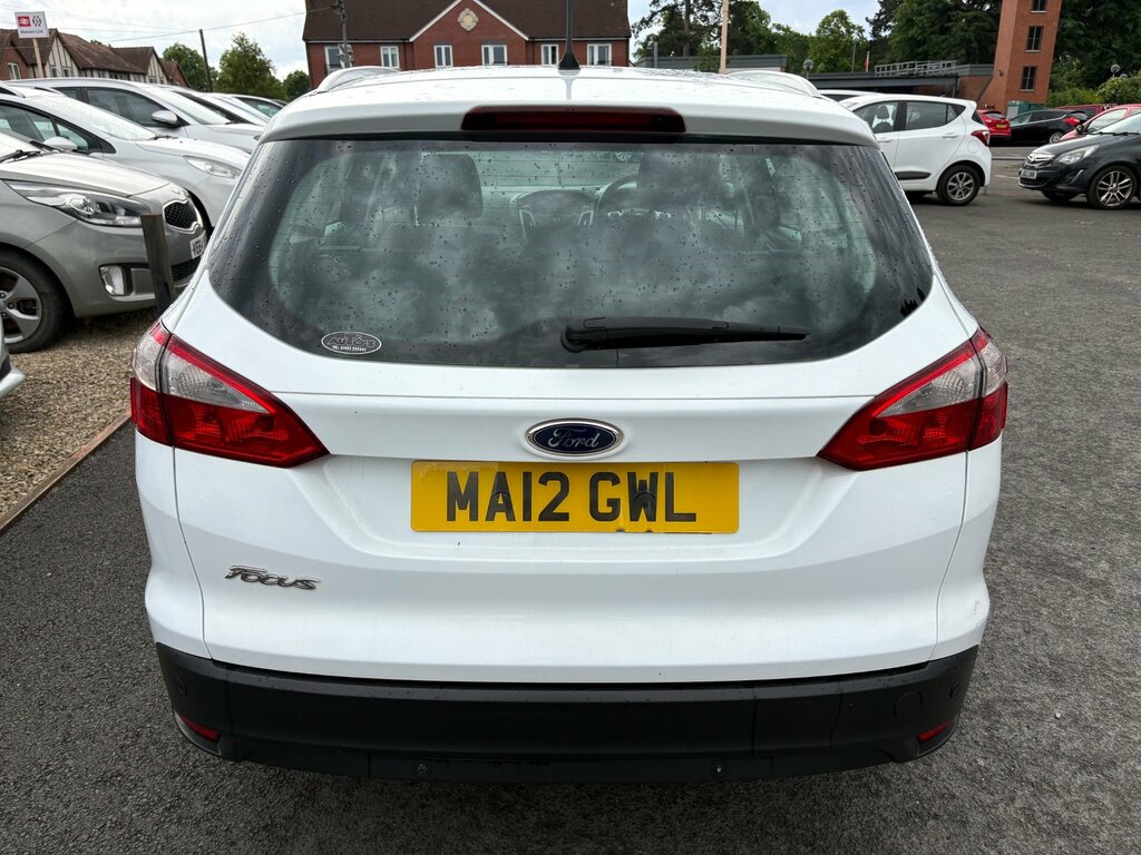 Ford Focus 1.6 Tdci Edge Estate Euro 5 Ss MA12GWL White #3
