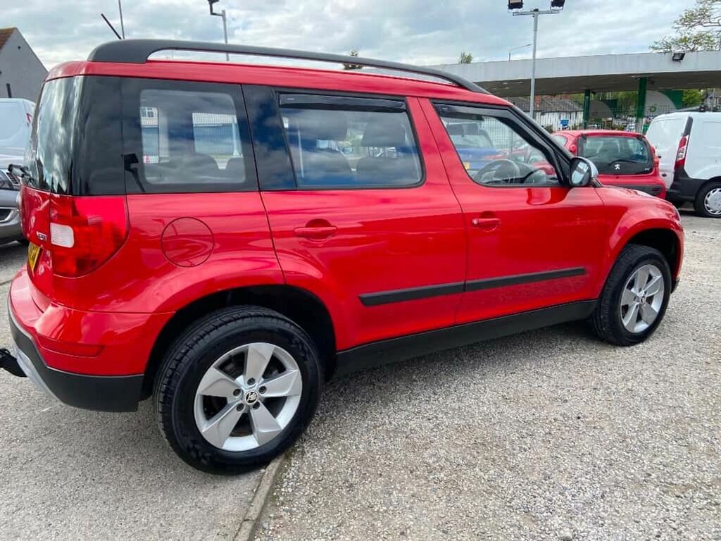 Skoda Yeti Outdoor S Tdi Cr SG15FDA Red #3