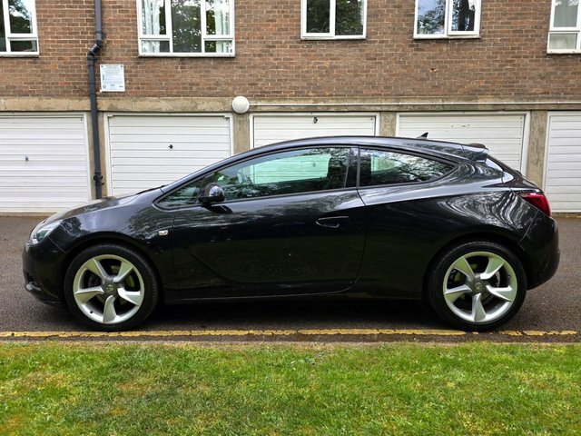 Vauxhall Astra GTC Turbo Sport Coupe Black #4