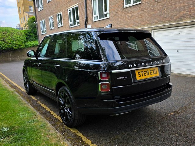 Land Rover Range Rover P400e 12.4Kwh Gpf Vogue ST69EXU Black #5